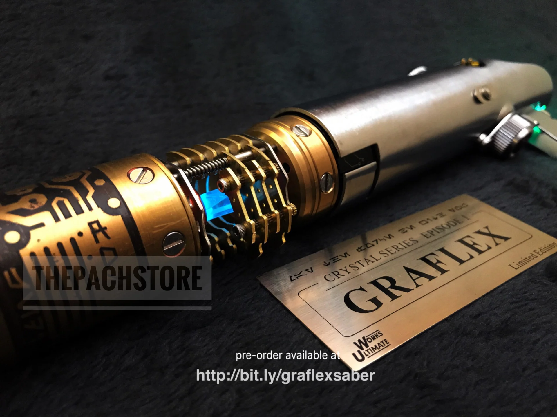 Ultimate Works - Legendary Graflex Saber - GRAND MASTER PACKAGE! LIMITED EDITION with Metal Crystal Chamber Chassis - Image 8